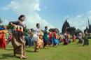 View The Tari Pendet Massal Prambanan Album